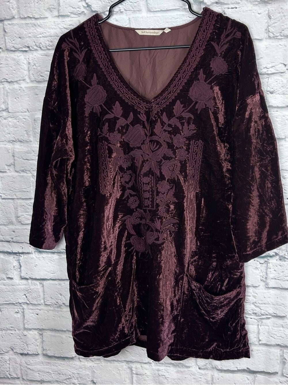 Soft Surroundings Velvet Embroidered Tunic Top Brown Floral Pockets M